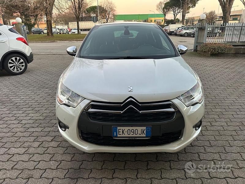 Usata DS Automobiles DS4 120 CV (88 kW) 2011 Bianco Berlina