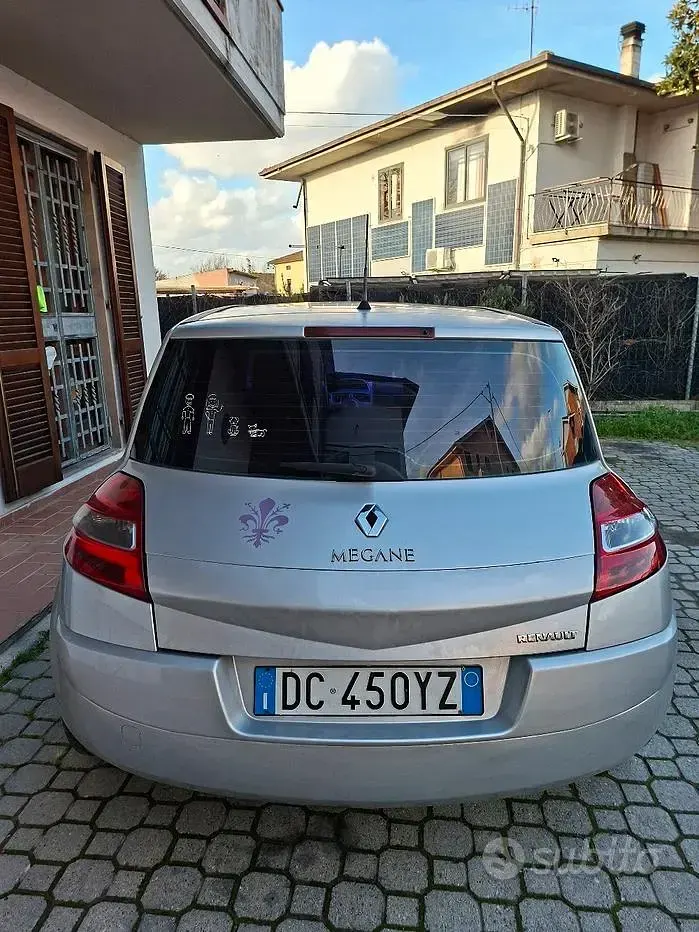 Usata Renault Mégane II 106 CV (77 kW) 2006 Grigio Berlina