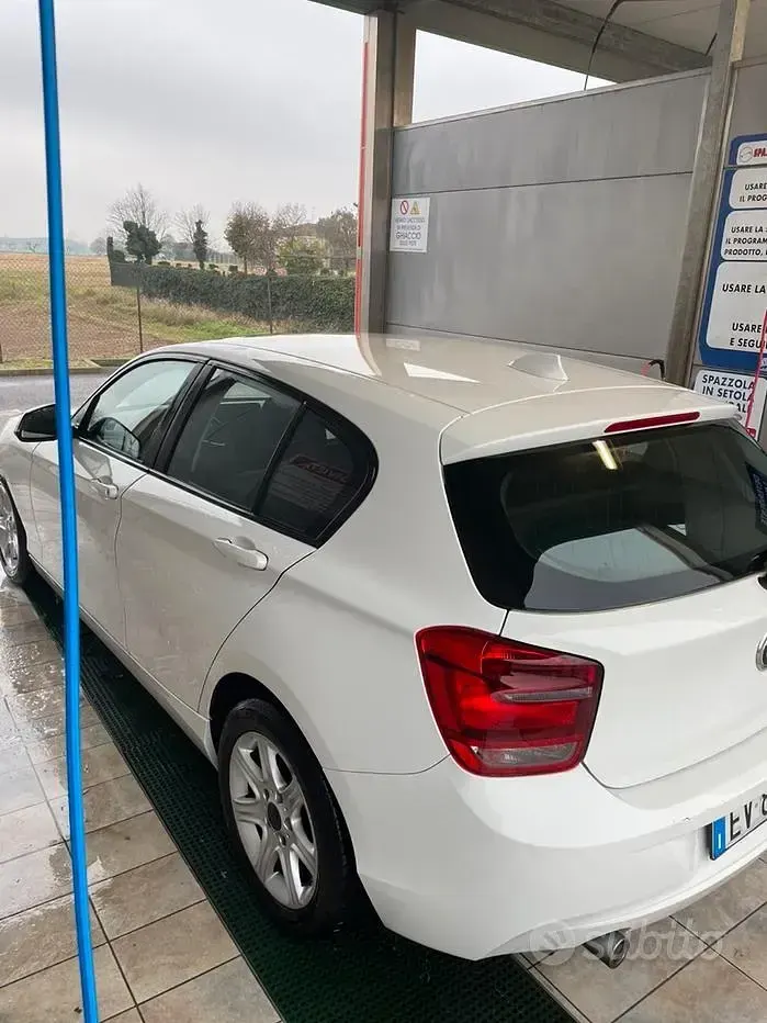 Usata BMW 120 184 CV (135 kW) 2014 Utilitaria