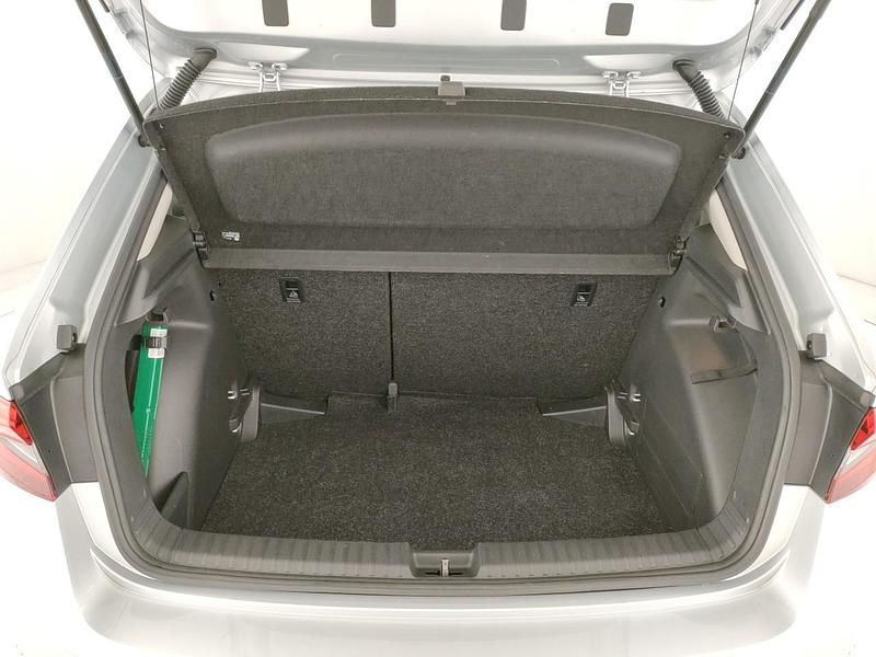 Usata Skoda Fabia 80 CV (58 kW) 2025 Argento Utilitaria