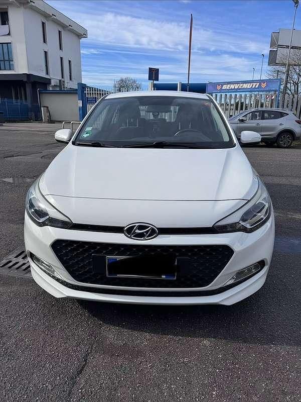 Usata Hyundai i20 Classic 75 CV (55 kW) 2017 Bianco Utilitaria