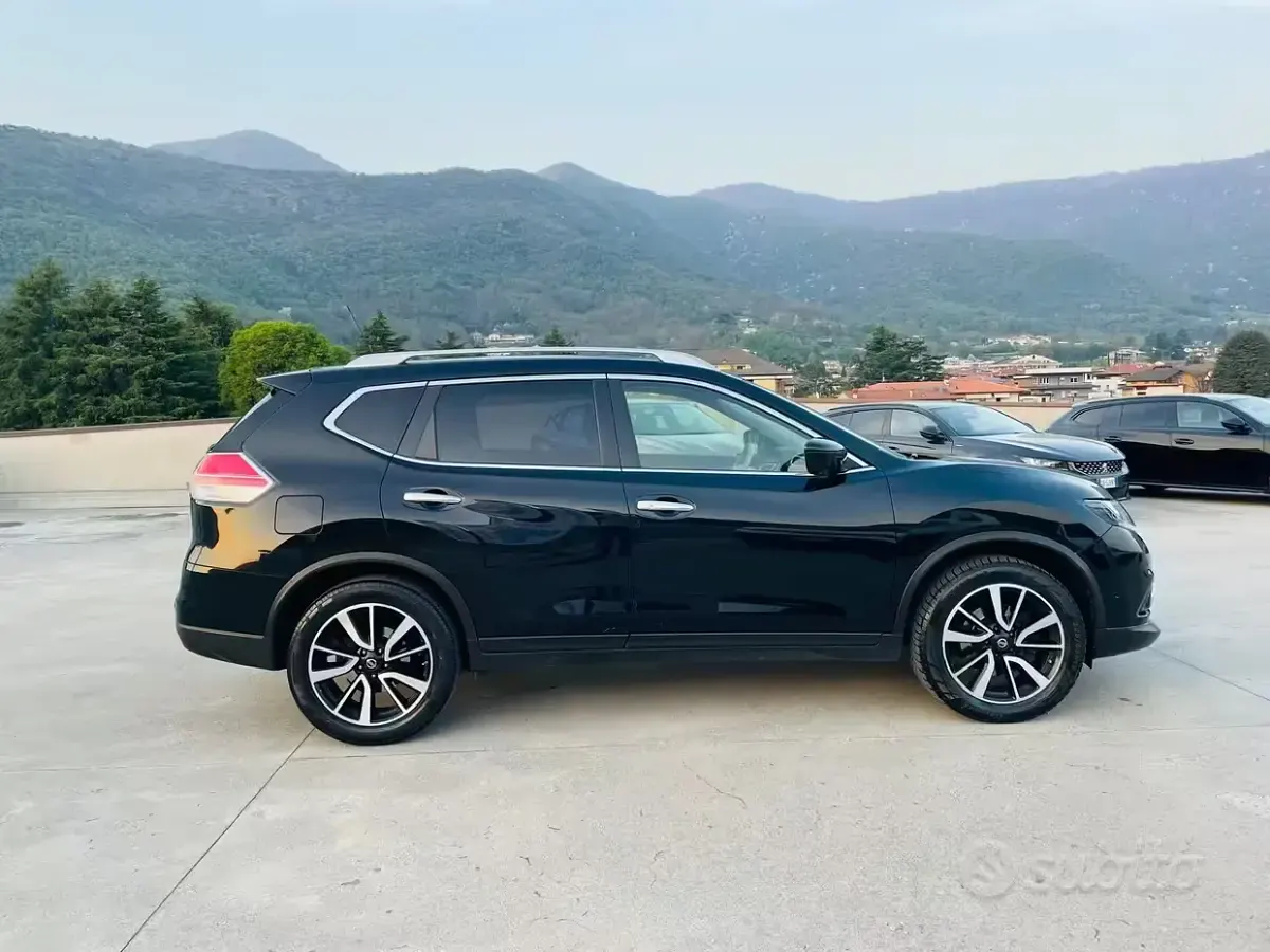Usata Nissan X-Trail Acenta Premium 131 CV (96 kW) 2015 Nero SUV