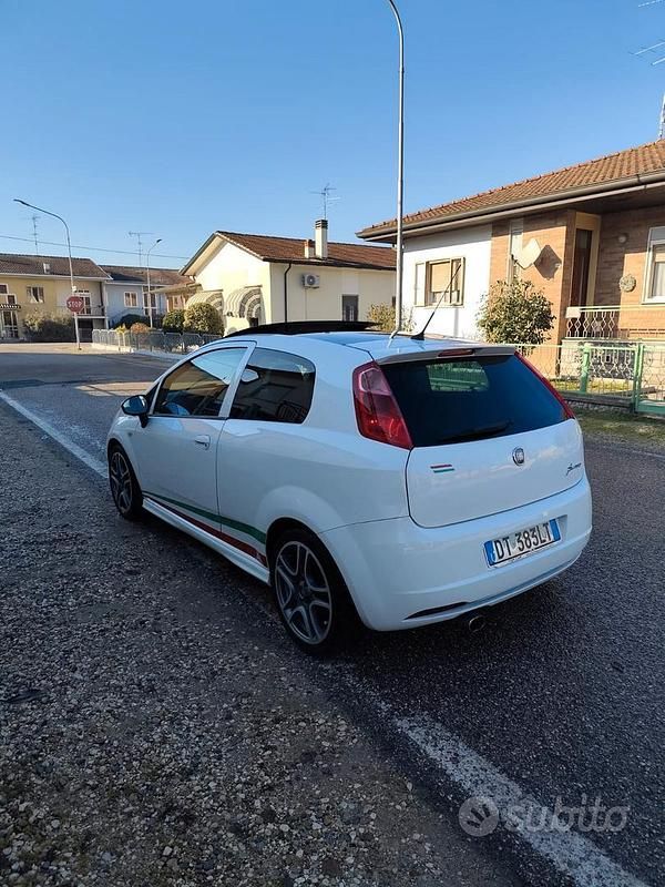 Usata Fiat Punto 2008 Bianco Berlina