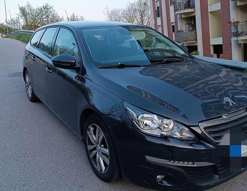 Usata Peugeot 308 Active 120 CV (88 kW) 2015 Nero Station wagon