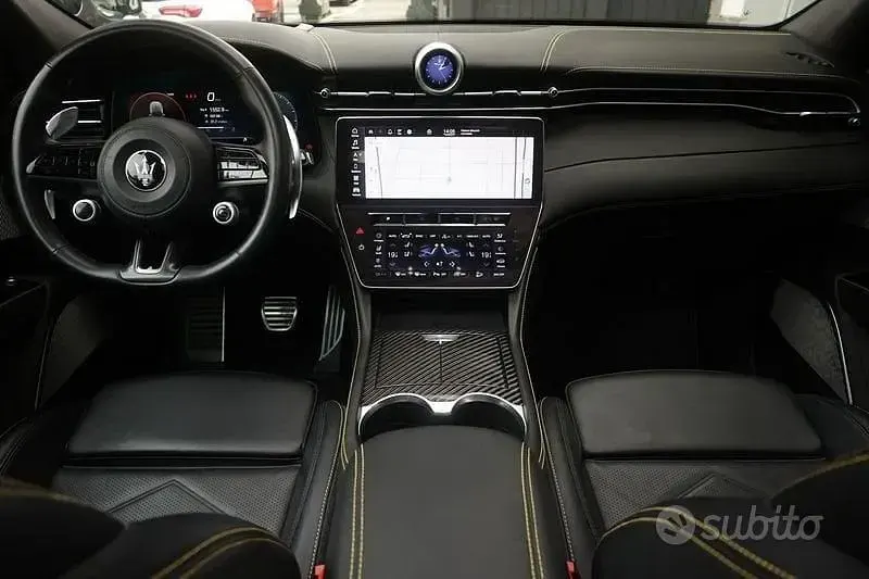 Usata Maserati Grecale 530 CV (389 kW) 2023 Grigio scuro SUV