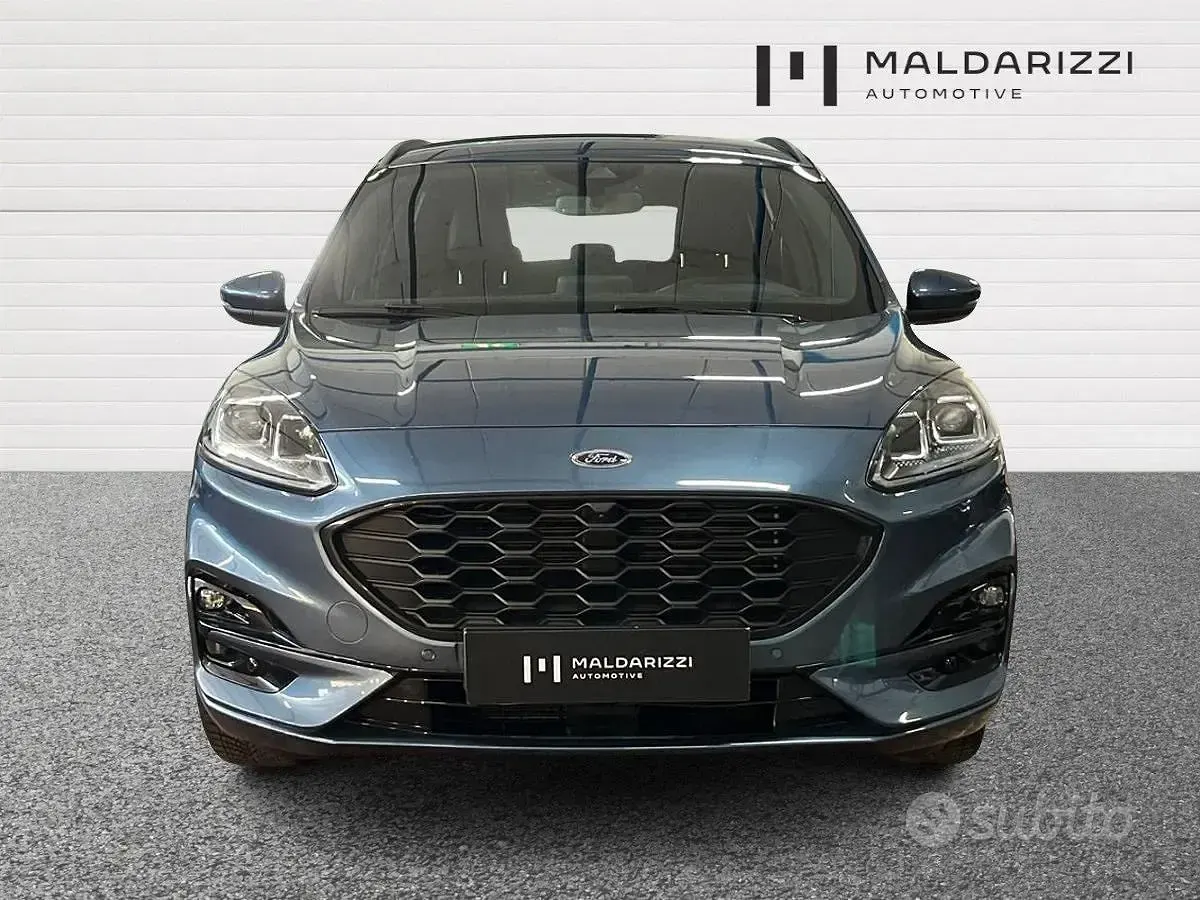 Usata Ford Kuga ST-Line X 120 CV (88 kW) 2023 Blu SUV