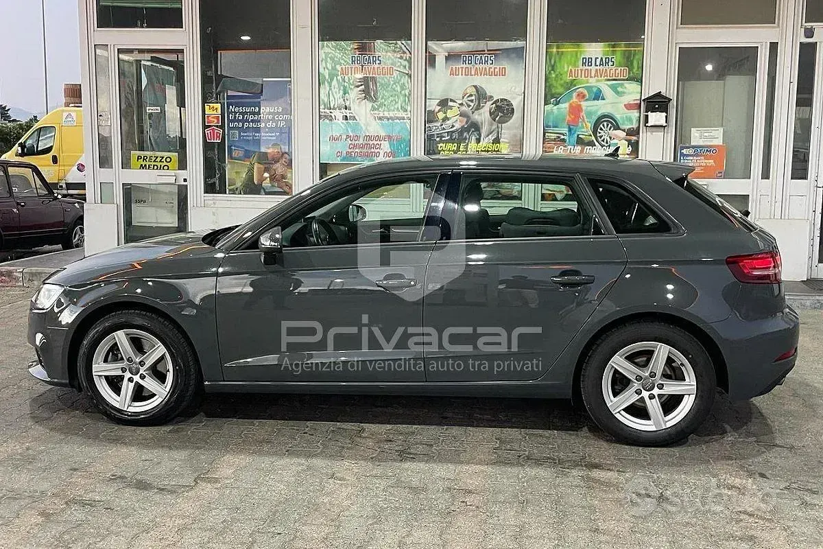 Usata Audi A3 Sportback Business 150 CV (110 kW) 2020 Grigio Utilitaria