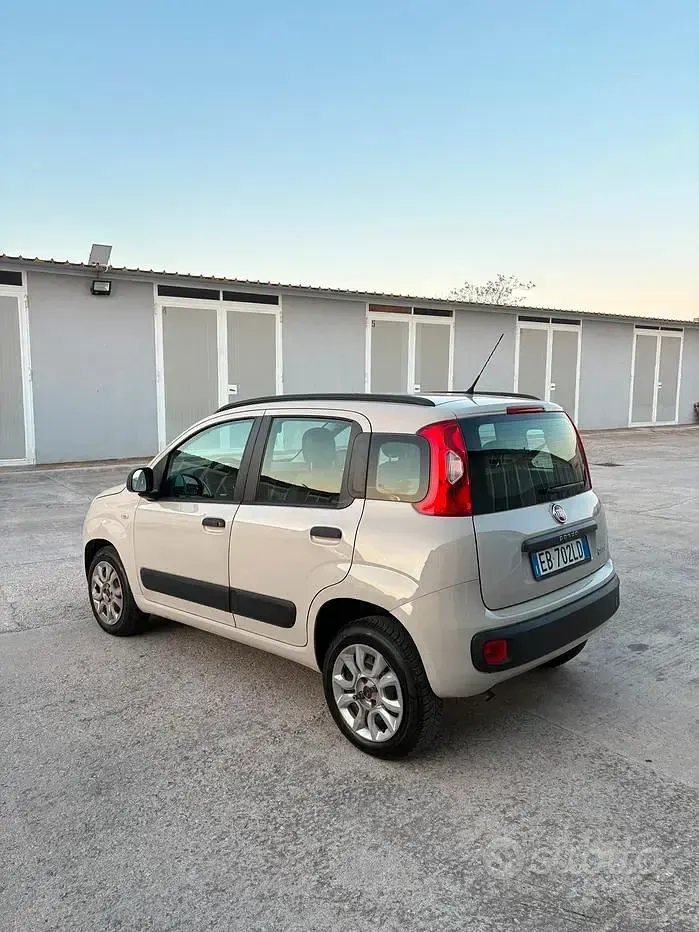Usata Fiat Panda 85 CV (62 kW) 2012 Utilitaria