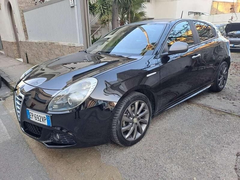 Usata Alfa Romeo Giulietta Veloce 105 CV (77 kW) 2013 Nero Berlina