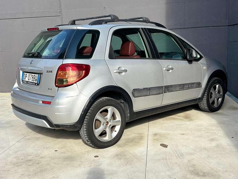 Usata Suzuki SX4 107 CV (78 kW) 2008 Argento SUV