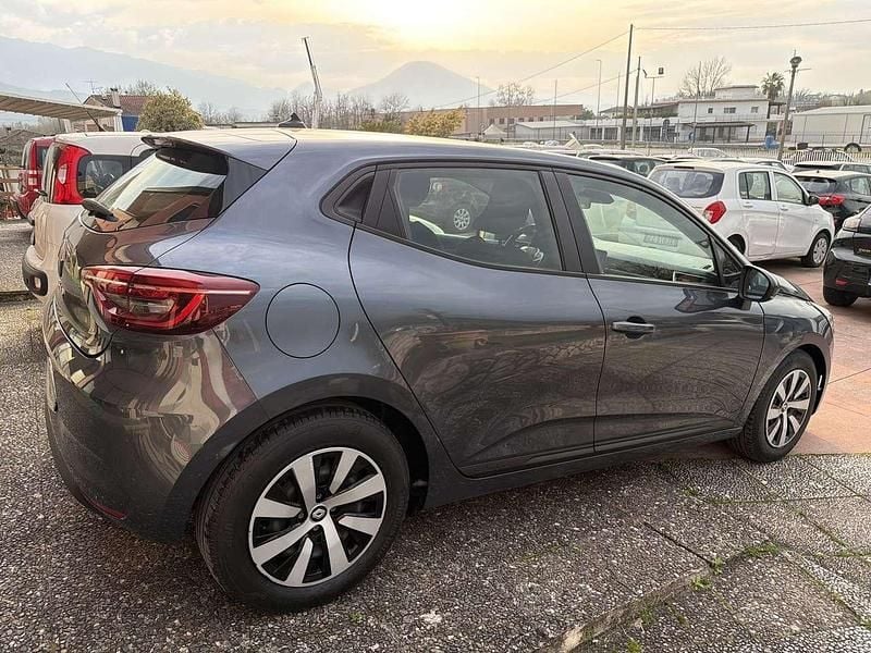 Usata Renault Clio V 90 CV (66 kW) 2022 Other Utilitaria