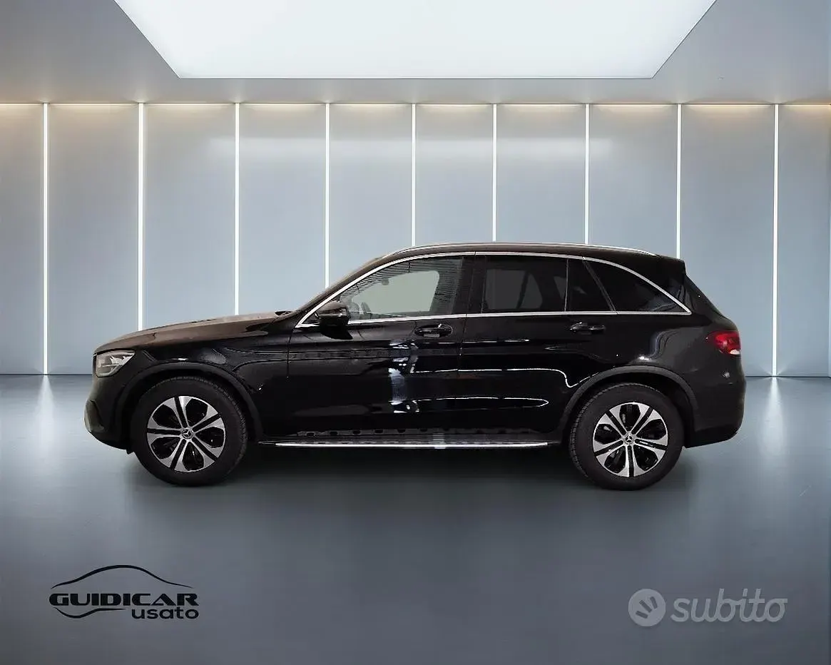 Usata Mercedes GLC200 163 CV (119 kW) 2022 Nero SUV
