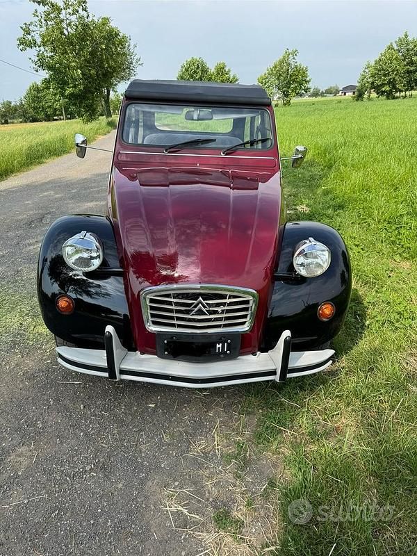 Nero Usata 1984 Citroën 2CV Charleston Tre volumi | 10.000 € - Immagine 1/4