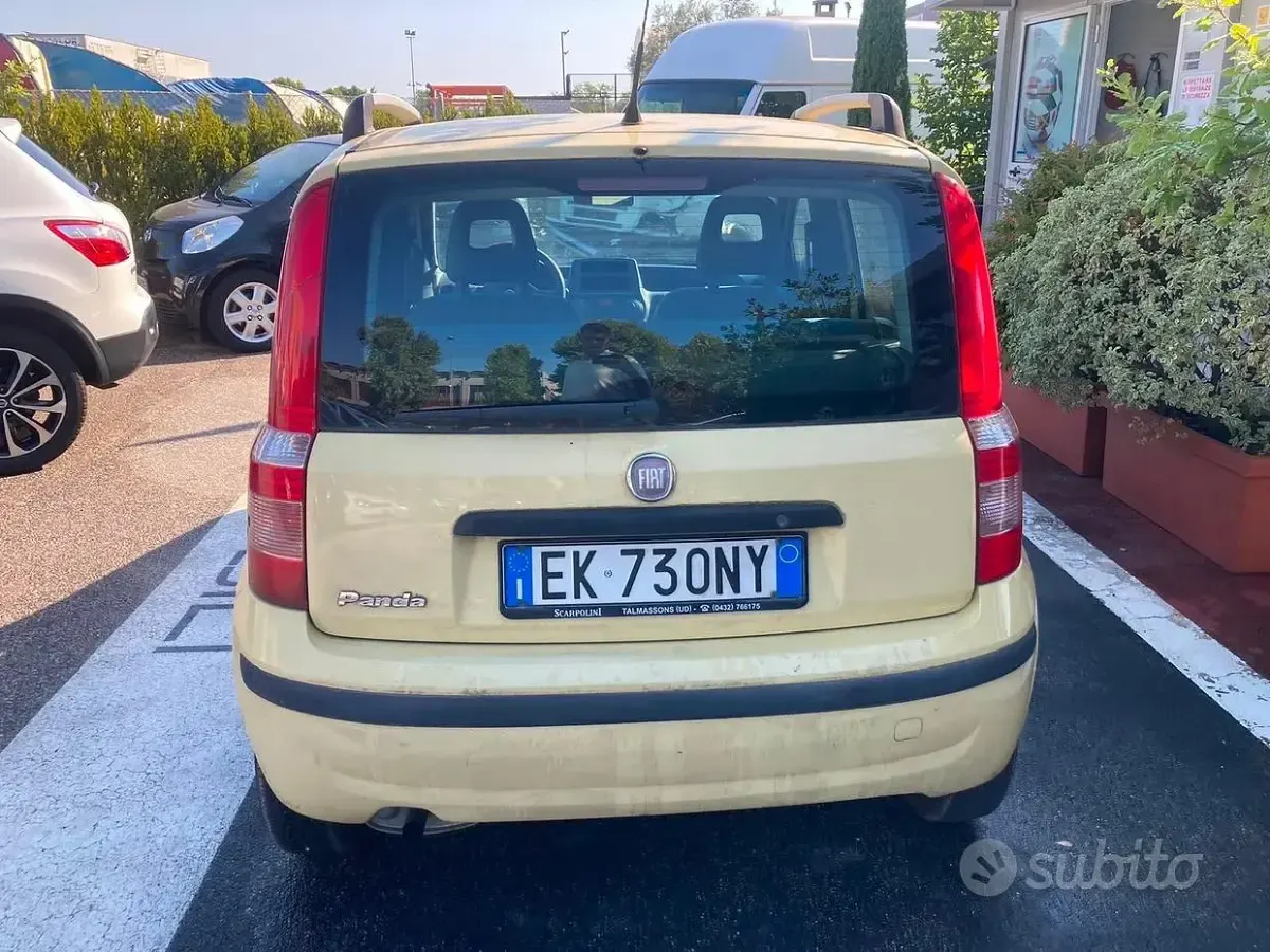 Usata Fiat Panda 69 CV (50 kW) 2011 Giallo Utilitaria
