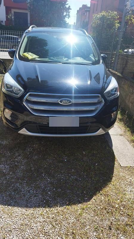 Usata Ford Kuga 2017 Nero SUV