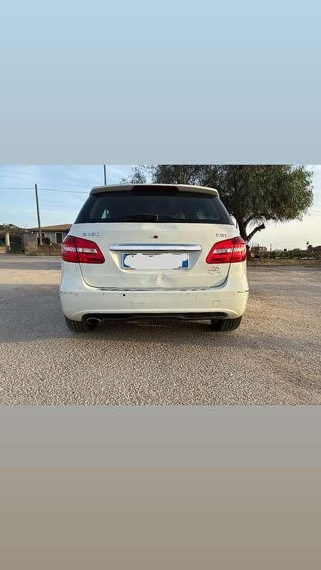 Usata Mercedes B180 Executive 109 CV (80 kW) 2012 Monovolume