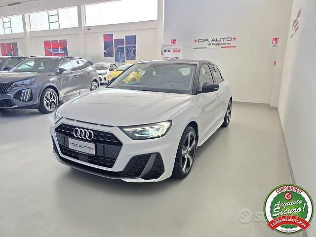 Bianco/tetto nero Usata 2025 Audi A1 S-Line Tre volumi | 28.900 € (Buon prezzo) - Immagine 1/4