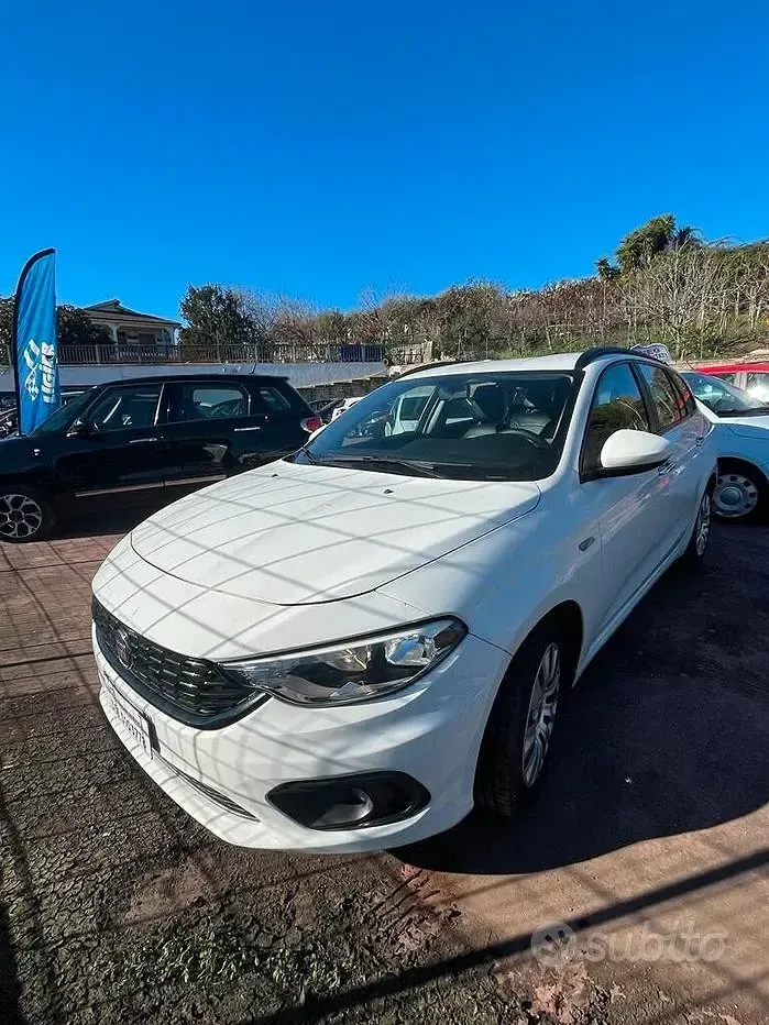 Usata Fiat Tipo Lounge 120 CV (88 kW) 2017 Bianco Station wagon