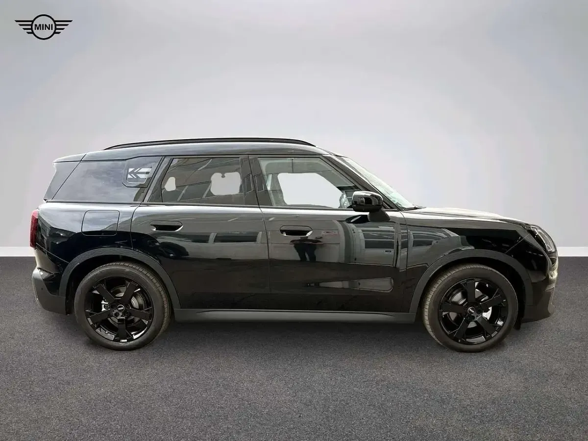 Usata Mini Countryman Classic 150 kW (204 CV) 2026 Nero SUV