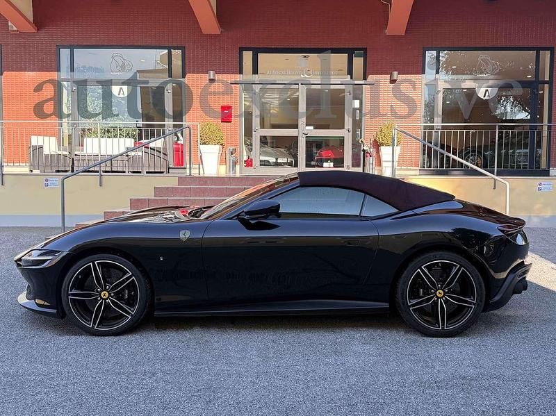 Usata Ferrari Roma 620 CV (456 kW) 2025 Nero daytona wb 508 Cabrio