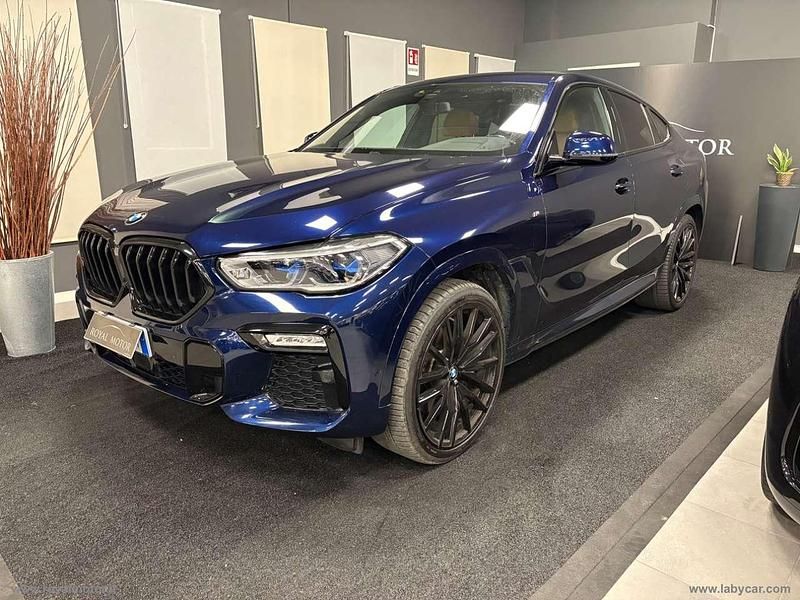 Usata BMW X6 M Sport 286 CV (210 kW) 2021 Blu/azzurro SUV