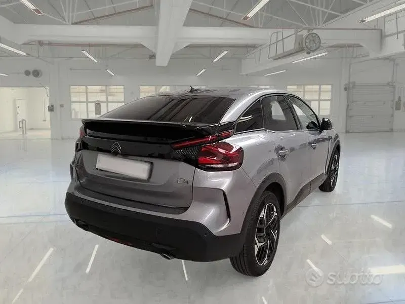 Usata Citroën C4 Shine 130 CV (95 kW) 2021 Grigio Berlina
