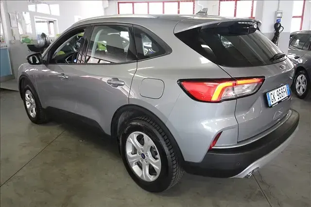 Usata Ford Kuga 225 CV (165 kW) 2022 Grigio SUV