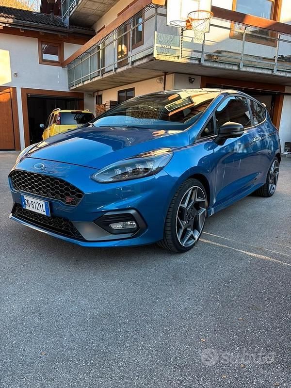Blu Usata 2019 Ford Fiesta Performance Edition Berlina | 21.000 € - Immagine 1/4