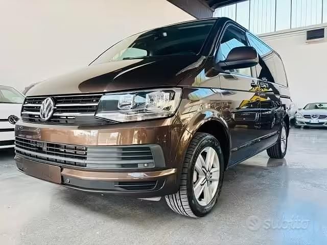 Begagnad VW Multivan 204 HK (150 kW) 2016 Brun Minibuss
