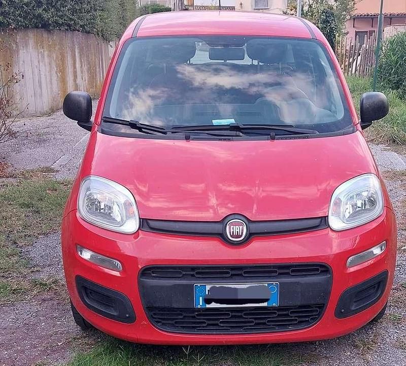 Usata Fiat Panda Easy 69 CV (50 kW) 2019 Rosso Utilitaria