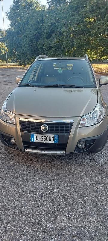 Oro Usata 2007 Fiat Sedici Emotion SUV | 2500 € (Ottimo prezzo) - Immagine 1/4