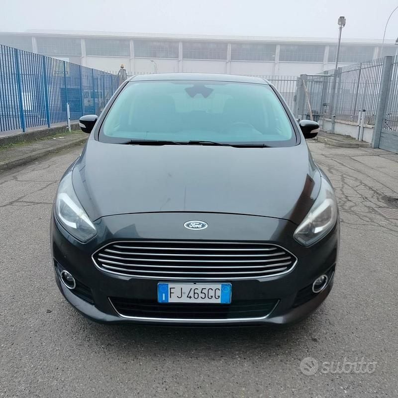 Usata Ford S-MAX Business Edition 150 CV (110 kW) 2017 Grigio Monovolume