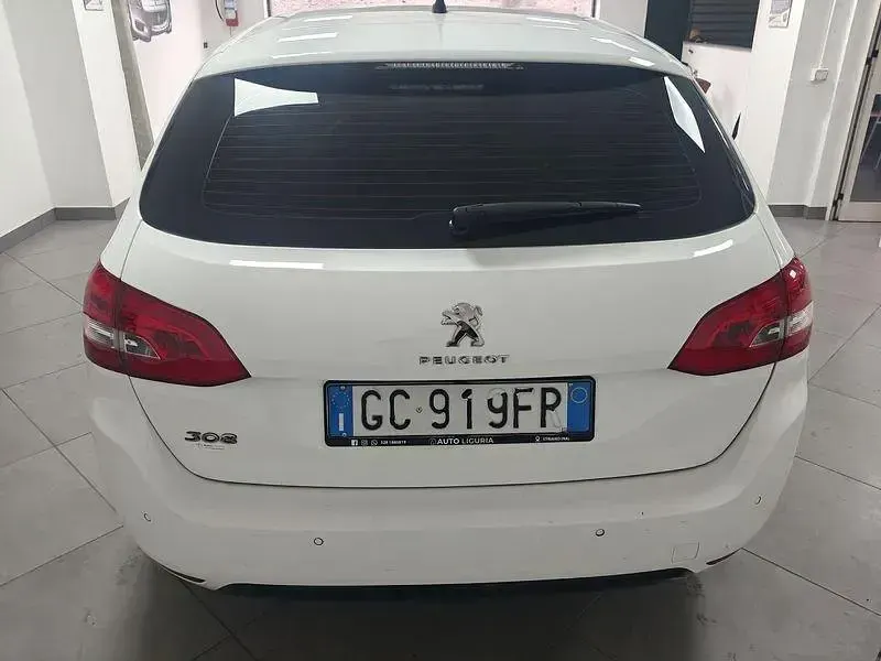 Usata Peugeot 308 Business-Line 131 CV (96 kW) 2020 Bianco Station wagon