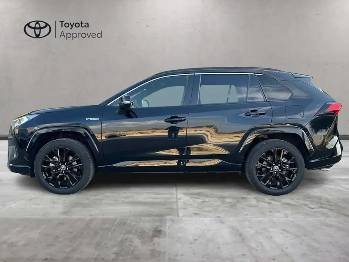 Usata Toyota RAV4 Hybrid Edition 218 CV (160 kW) 2021 Deep black met SUV