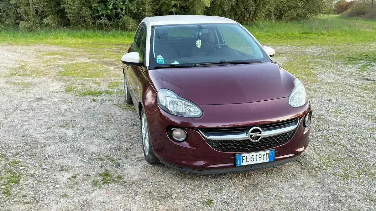 Usata Opel Adam 87 CV (63 kW) 2016 Utilitaria