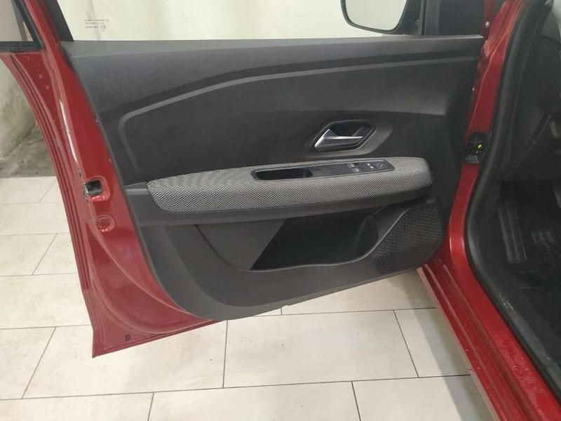 Usata Dacia Sandero Comfort 101 CV (74 kW) 2021 Rosso Utilitaria
