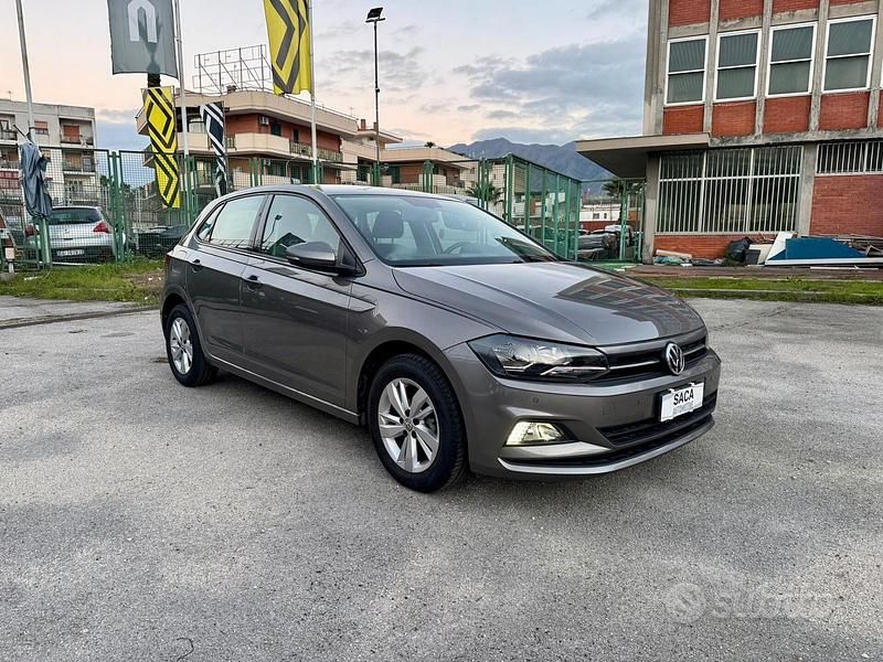 Usata VW Polo Comfortline 80 CV (58 kW) 2019 Grigio Utilitaria