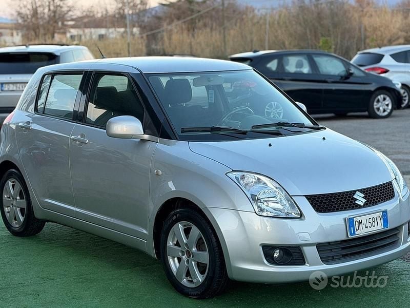 Usata Suzuki Swift 92 CV (67 kW) 2008 Grigio Berlina