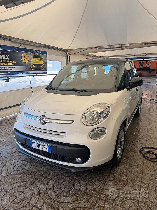 Usata Fiat 500L Lounge 105 CV (77 kW) 2014 Bianco Monovolume