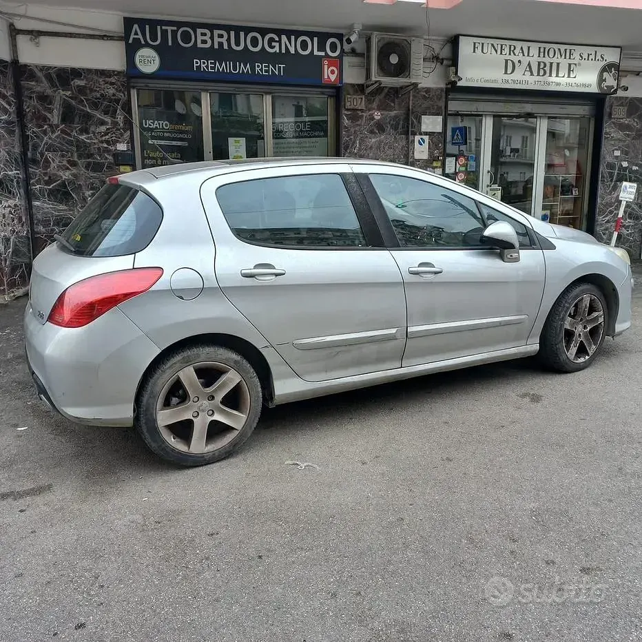 Usata Peugeot 308 109 CV (80 kW) 2008 Grigio Berlina