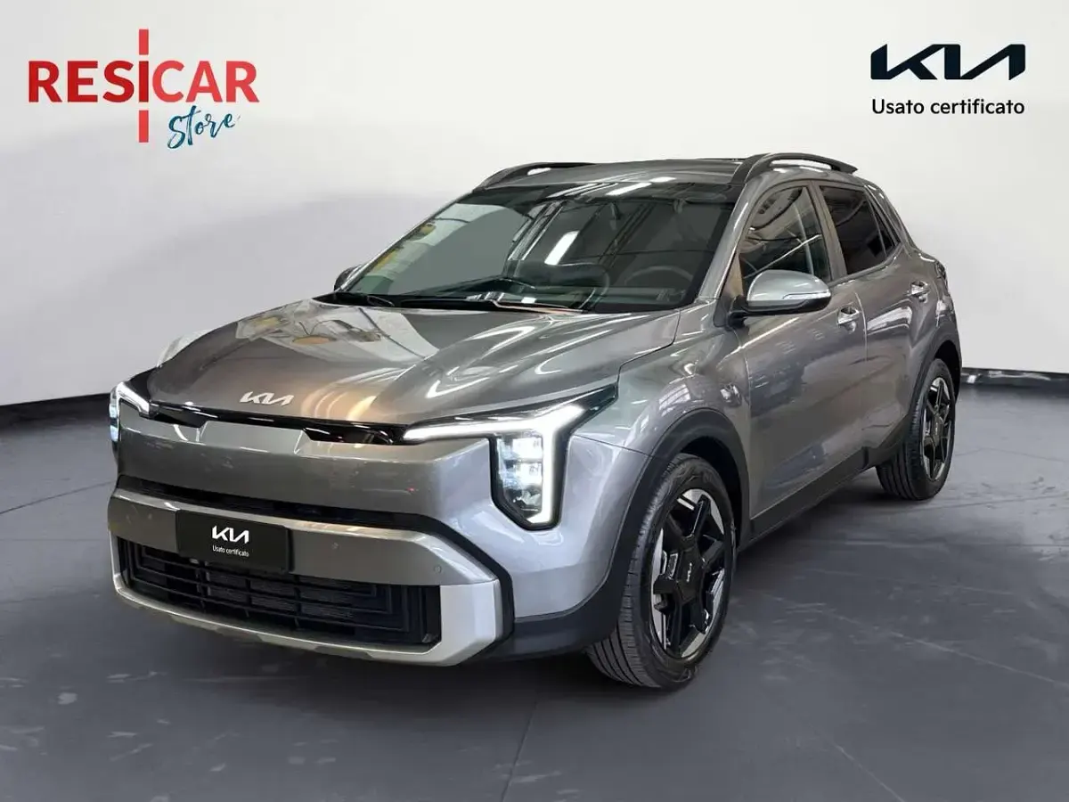 Nuova Kia Stonic Launch Edition 116 CV (85 kW) 2025 (m7g) astro grey m SUV