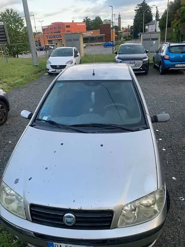 Occasion Fiat Punto 69 ch (50 kW) 2006 Argent Citadine