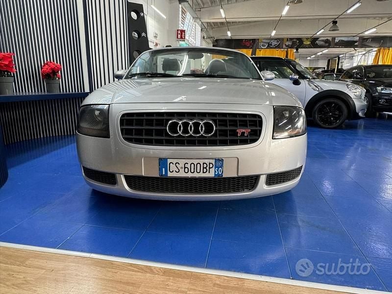 Usata Audi TT Roadster 179 CV (131 kW) 2005 Grigio Cabrio