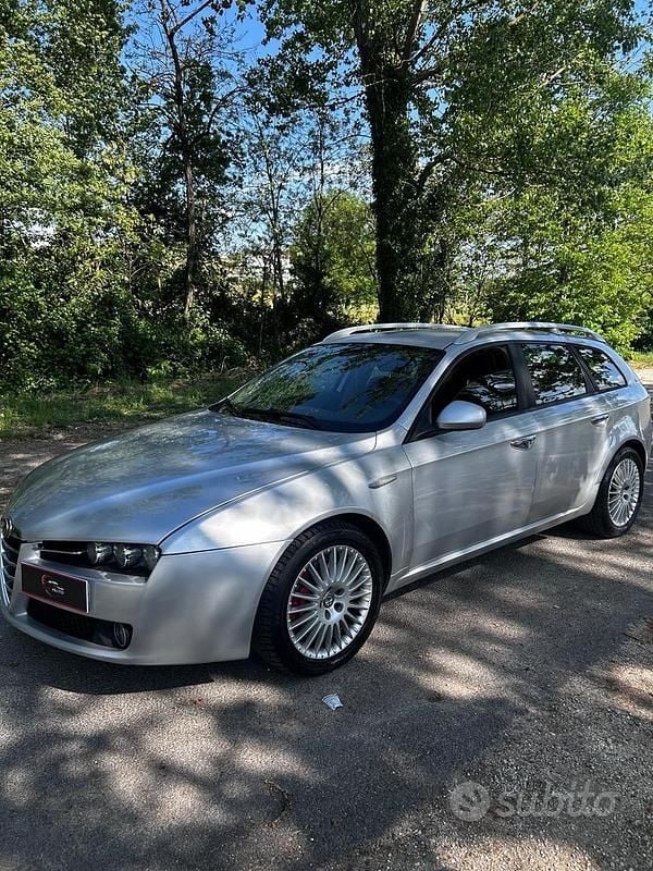 Usata Alfa Romeo 159 Distinctive 150 CV (110 kW) 2007 Grigio Station wagon