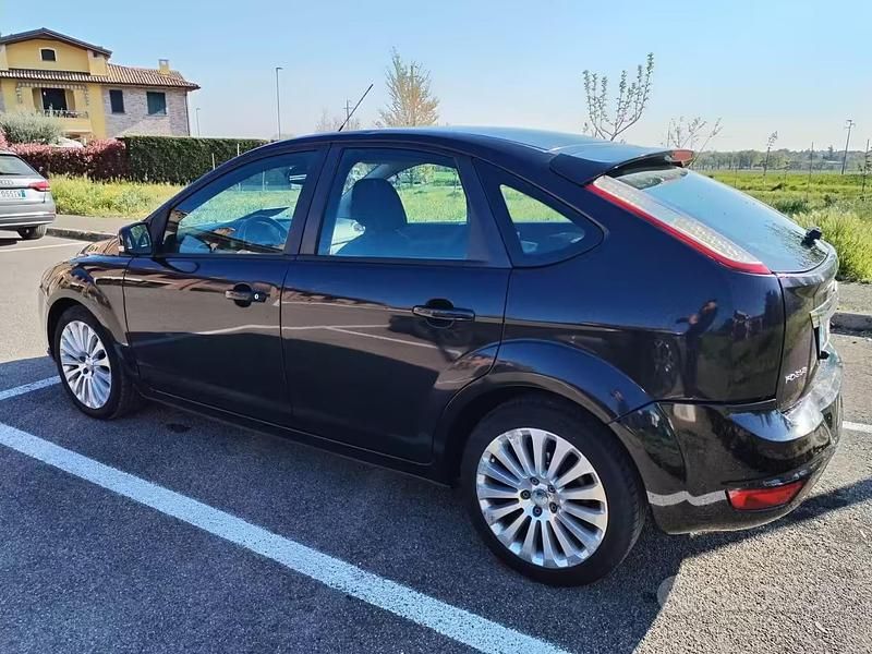 Usata Ford Focus Titanium 110 CV (80 kW) 2008 Nero Berlina