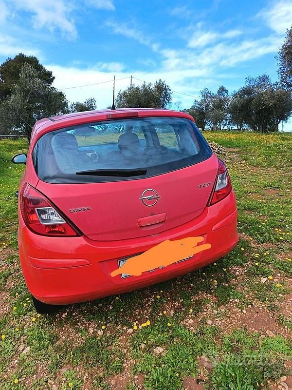 Usata Opel Corsa 2008 Rosso Utilitaria