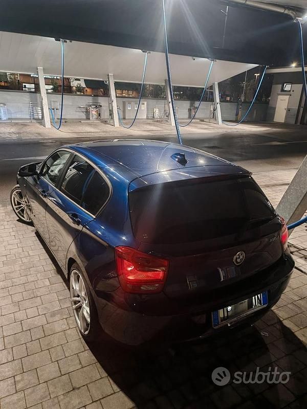 Usata BMW 118 M Sport 143 CV (105 kW) 2011 Blu Utilitaria