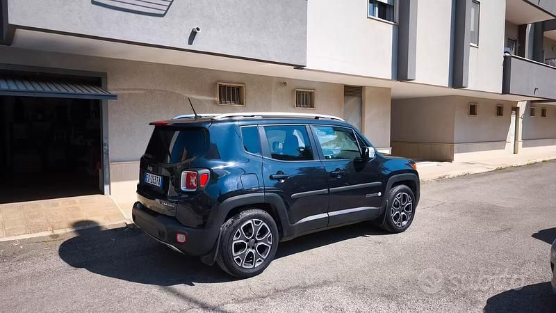 Usata Jeep Renegade Limited 120 CV (88 kW) 2014 Nero SUV