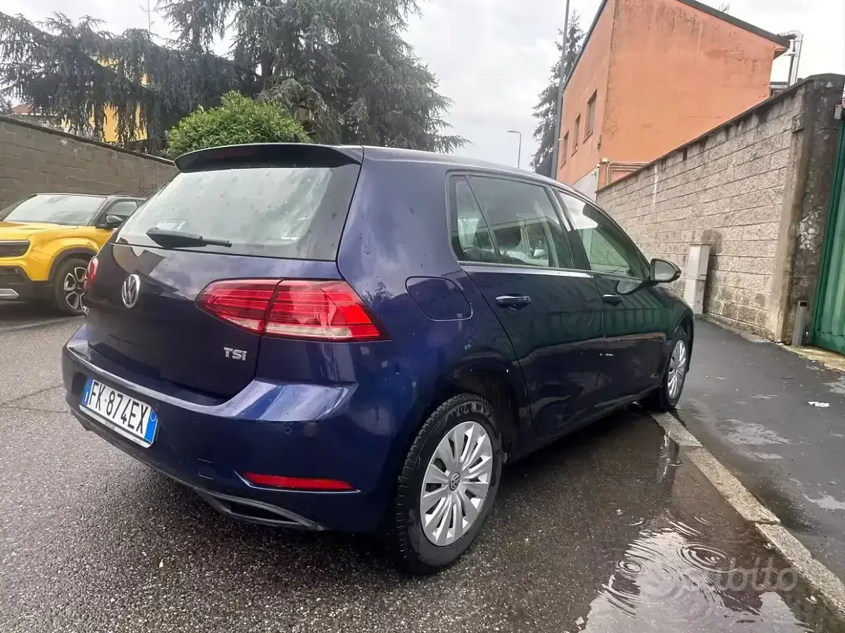 Usata VW Golf VII Trendline 86 CV (63 kW) 2017 Bluazzurro Berlina