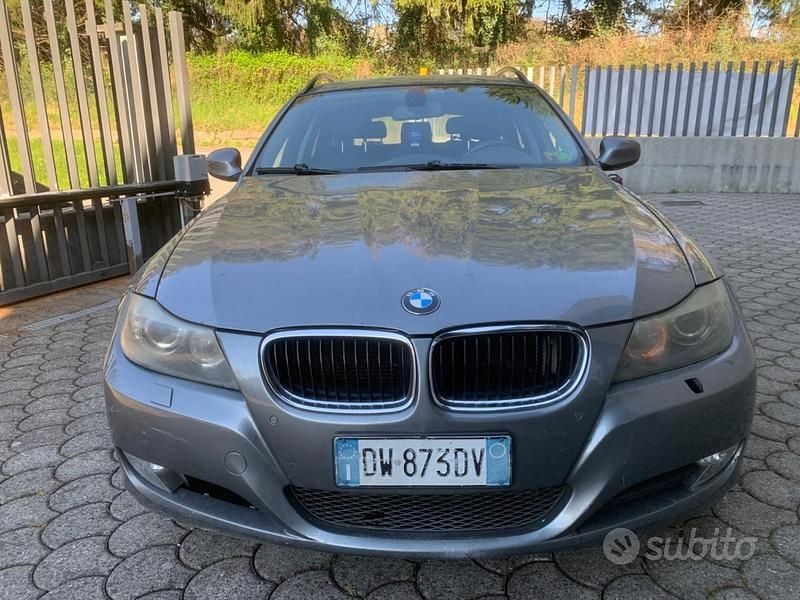 Usata BMW 320 176 CV (129 kW) 2009 Grigio Station wagon